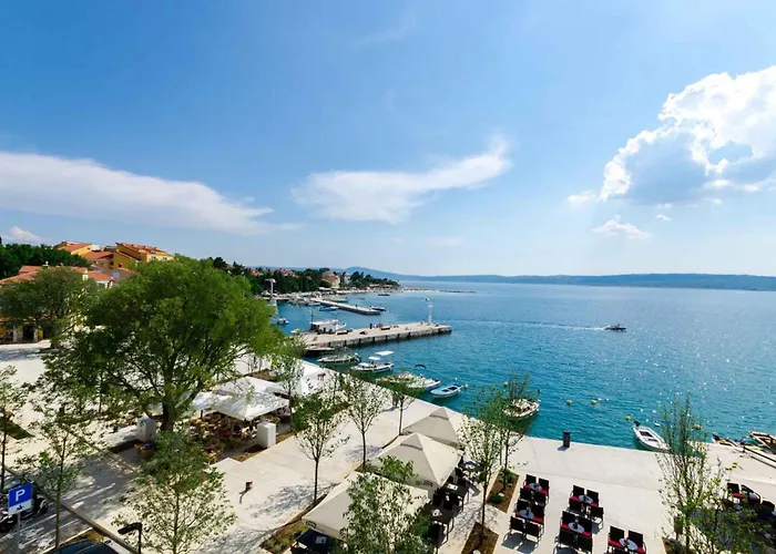 In 39221 Διαμέρισμα *